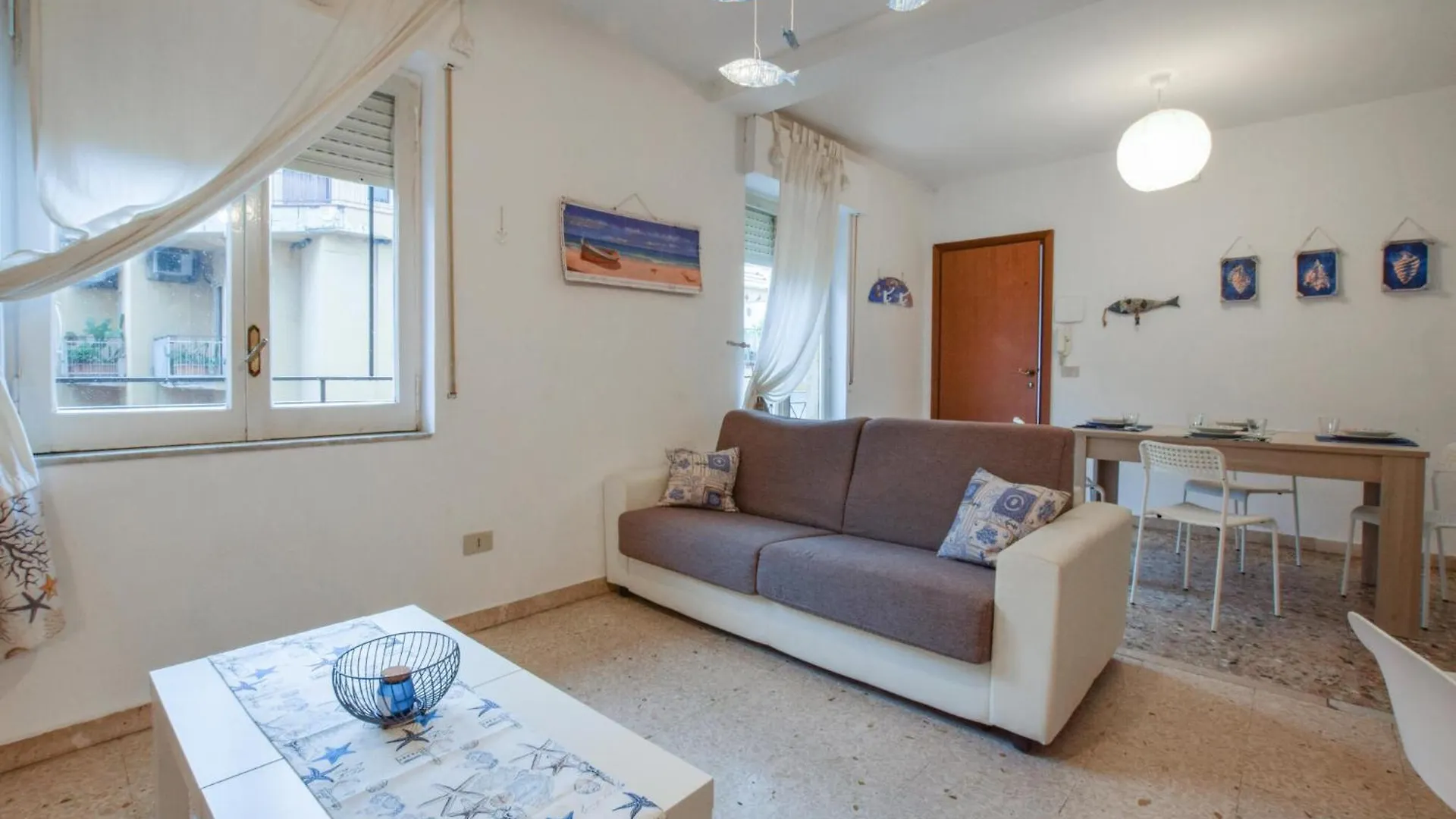 Cozy Apartment In Giardini Naxos With Wifi 0*,  Italia