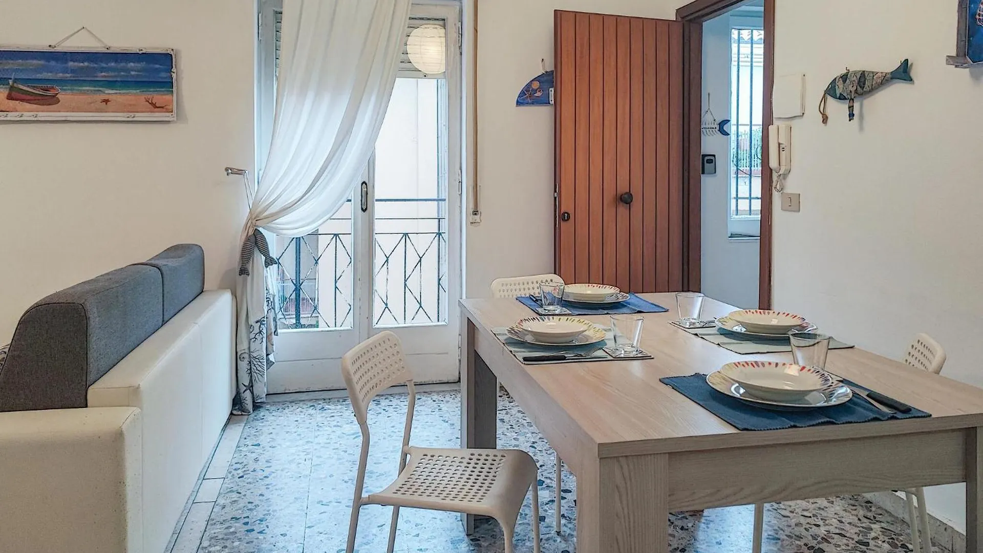 Cozy Apartment In Giardini Naxos With Wifi