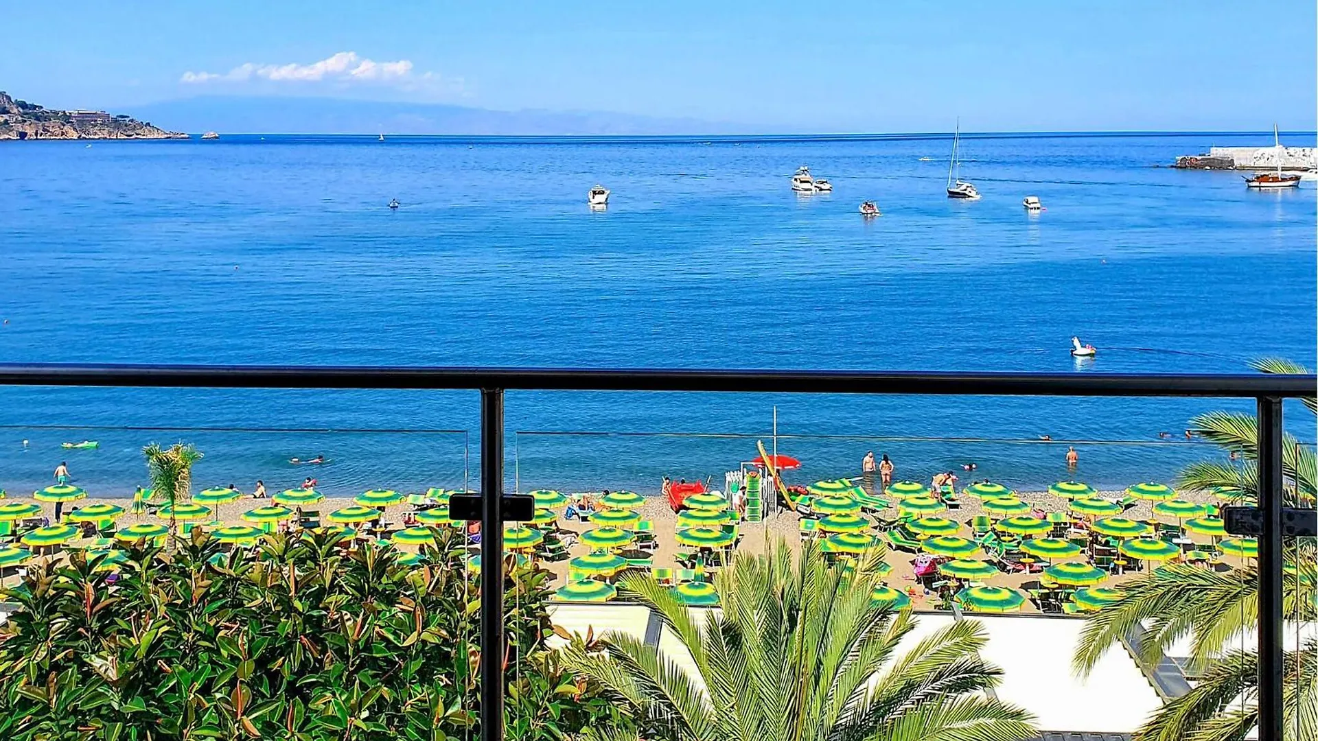 Cozy Apartment In Giardini Naxos With Wifi