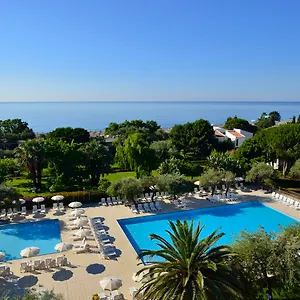 4* Üdülőközpont Naxos Sicilia