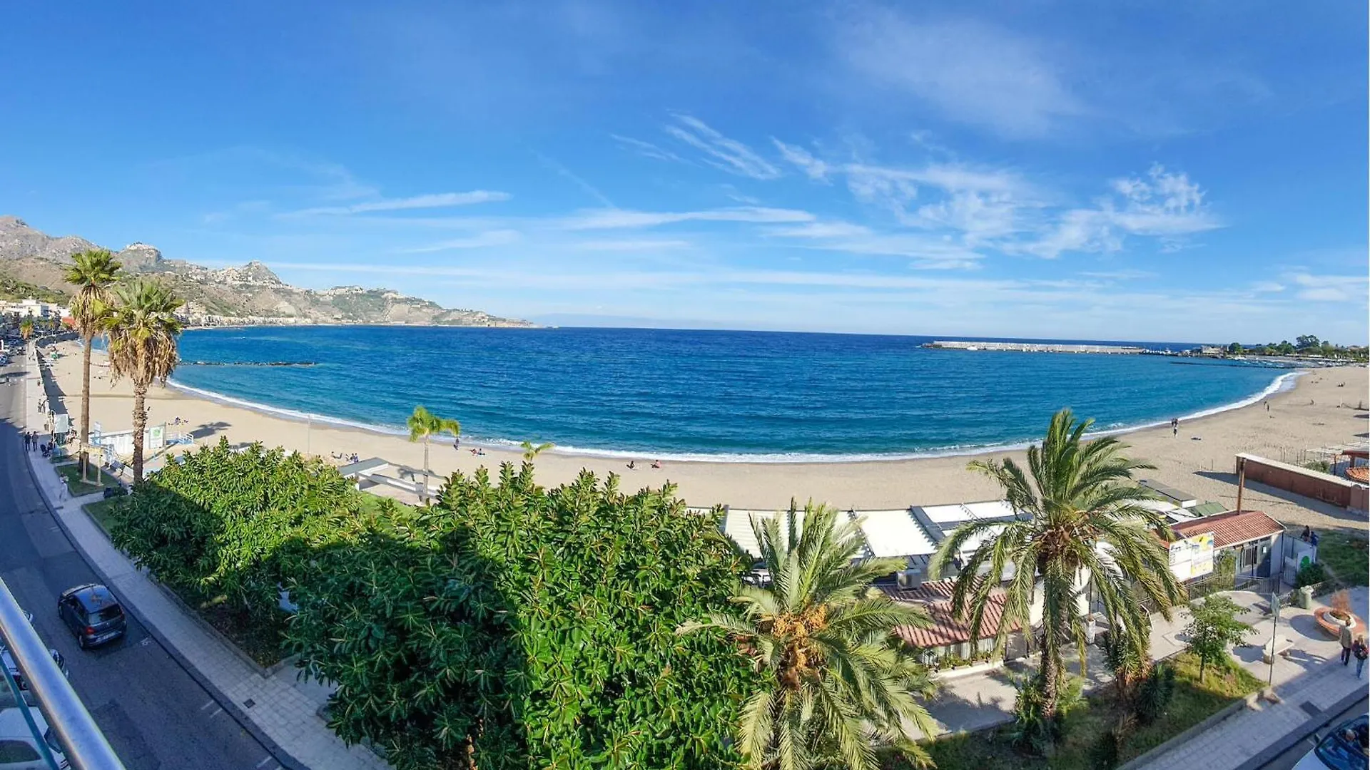 Cozy Apartment In Giardini Naxos With Wifi Italia
